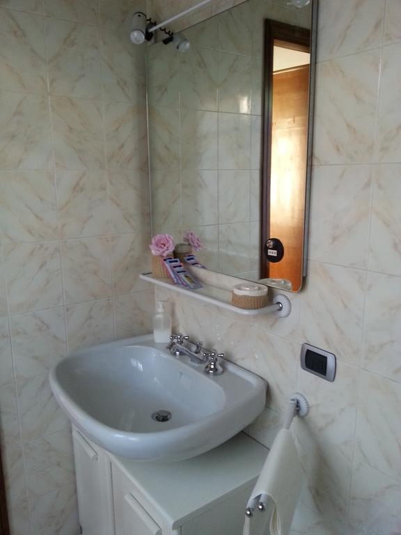 B&B Gloria Gallarate Ngoại thất bức ảnh