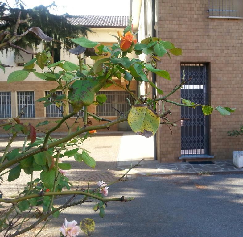B&B Gloria Gallarate Ngoại thất bức ảnh